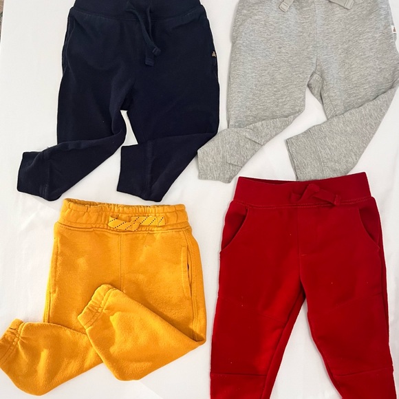 Kids' Assorted Color Sets - Picture 2 of 3